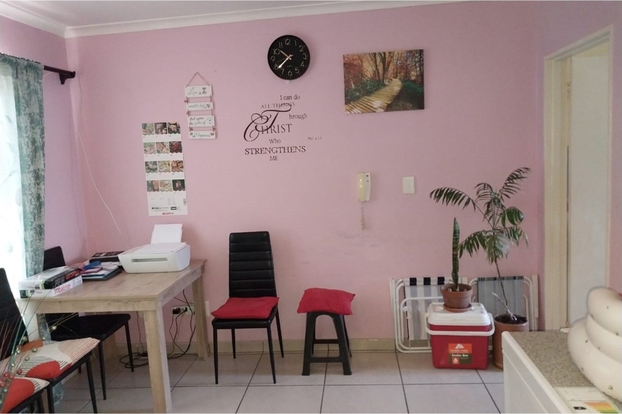 1 Bedroom Property for Sale in Moorreesburg Western Cape